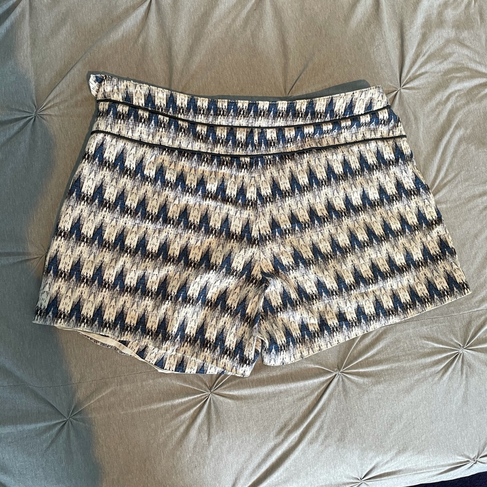 Pattern shorts - Picture 4 of 5